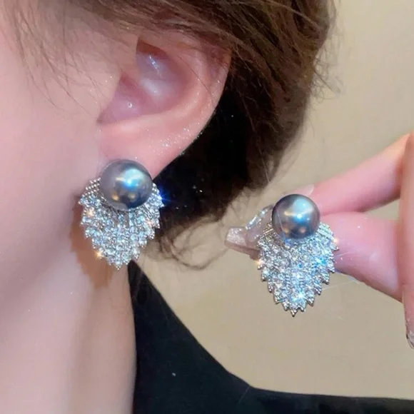 Rhinestone & Grey Pearl, simulated Stud Bridal, Wedding, Glamorous Earrings - Picture 2 of 4